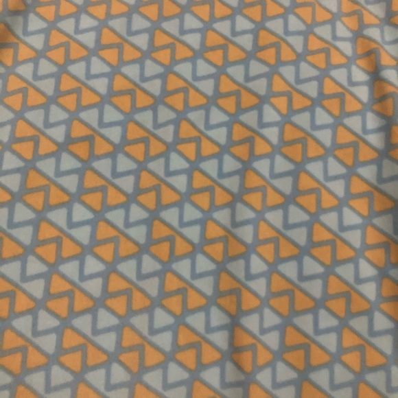 Lularoe Azure Skirt Size M - Picture 2 of 3